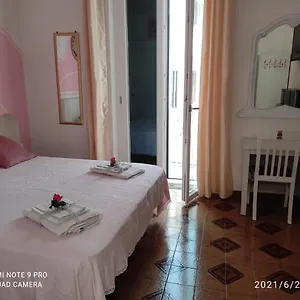 enza-rooms-amalfi-coast.hotels-amalfi.com/